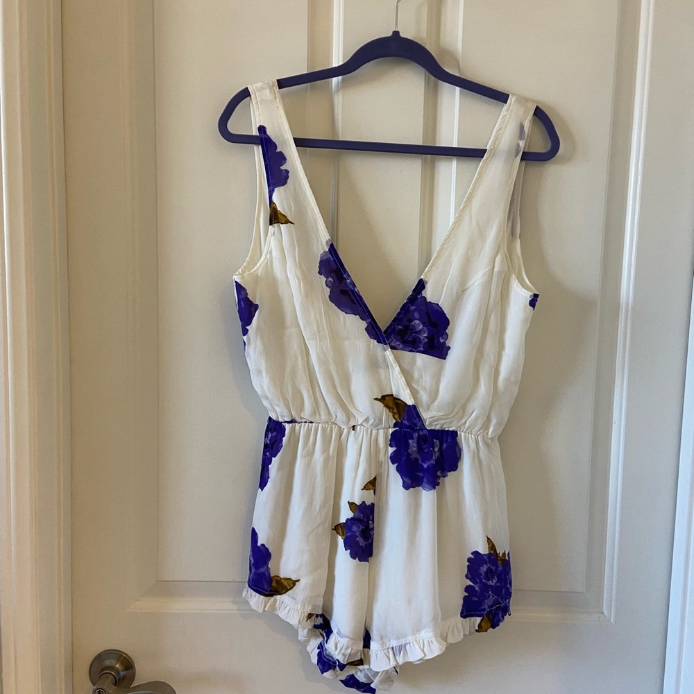 Winston White X Revolve Floral Romper Blue & White Size Small - Picture 2 of 6